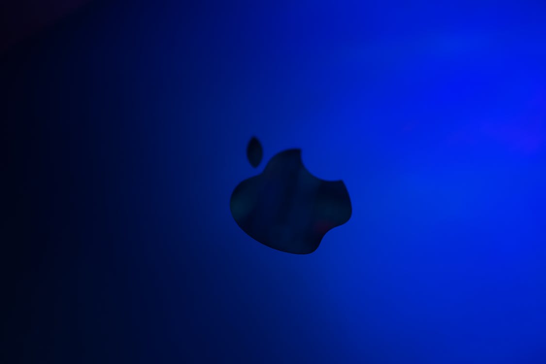 Apple WWDC 2026 Options Playbook: Trading AAPL Around the Siri 2.0 Reveal