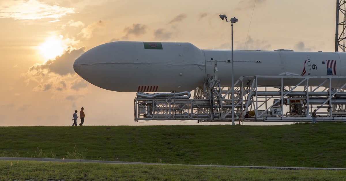 SpaceX Leveraged ETFs for Options Traders: SPCL, SPCH, and SSPC vs. Buying SPCX Options Directly