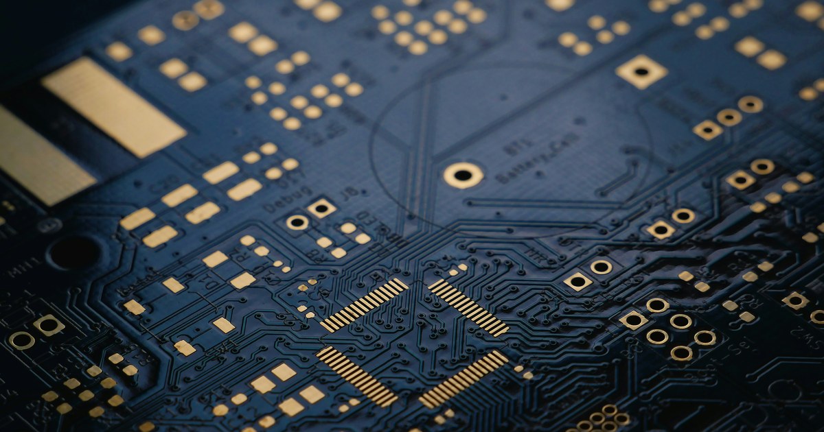 Analog Devices (ADI) Q3 FY2026 Earnings Options: Pricing the 5.8% Expected Move Ahead of Wednesday’s Report