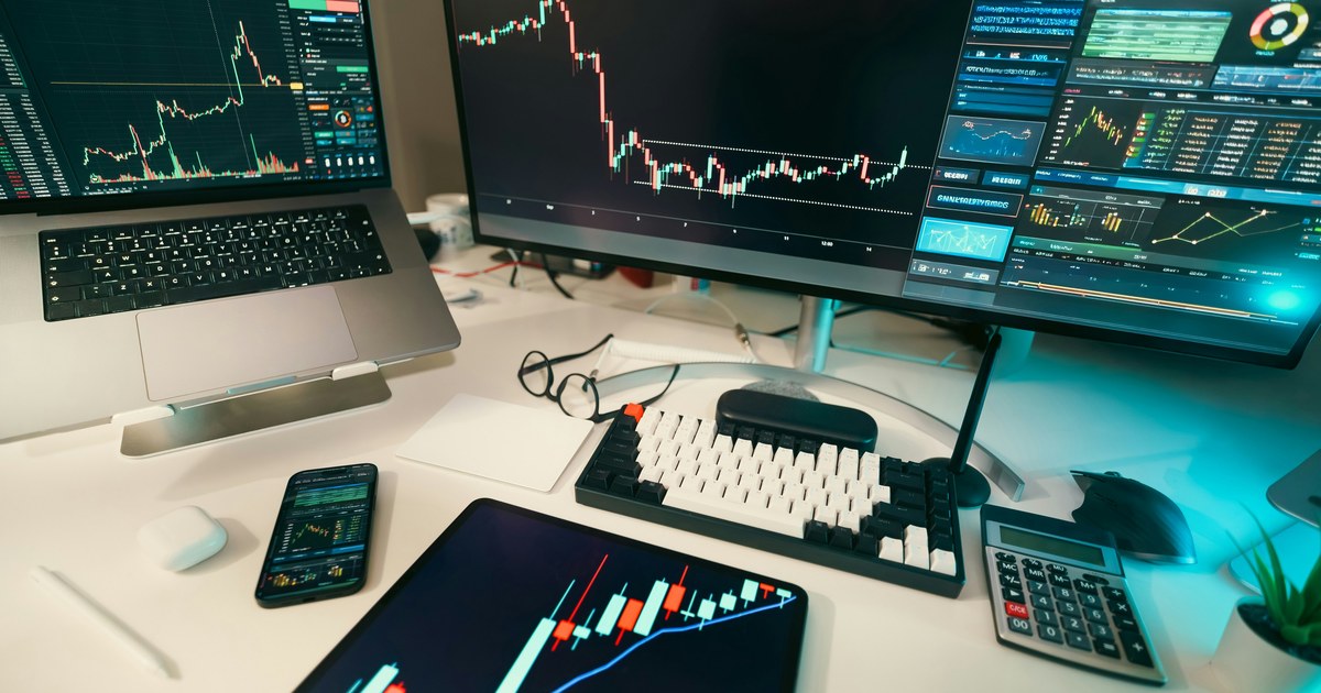 Public.com Options Trading Review 2026: The Broker That Pays You a Rebate to Trade Options